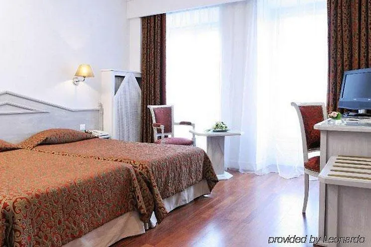 Moris Grands Boulevards Otel
