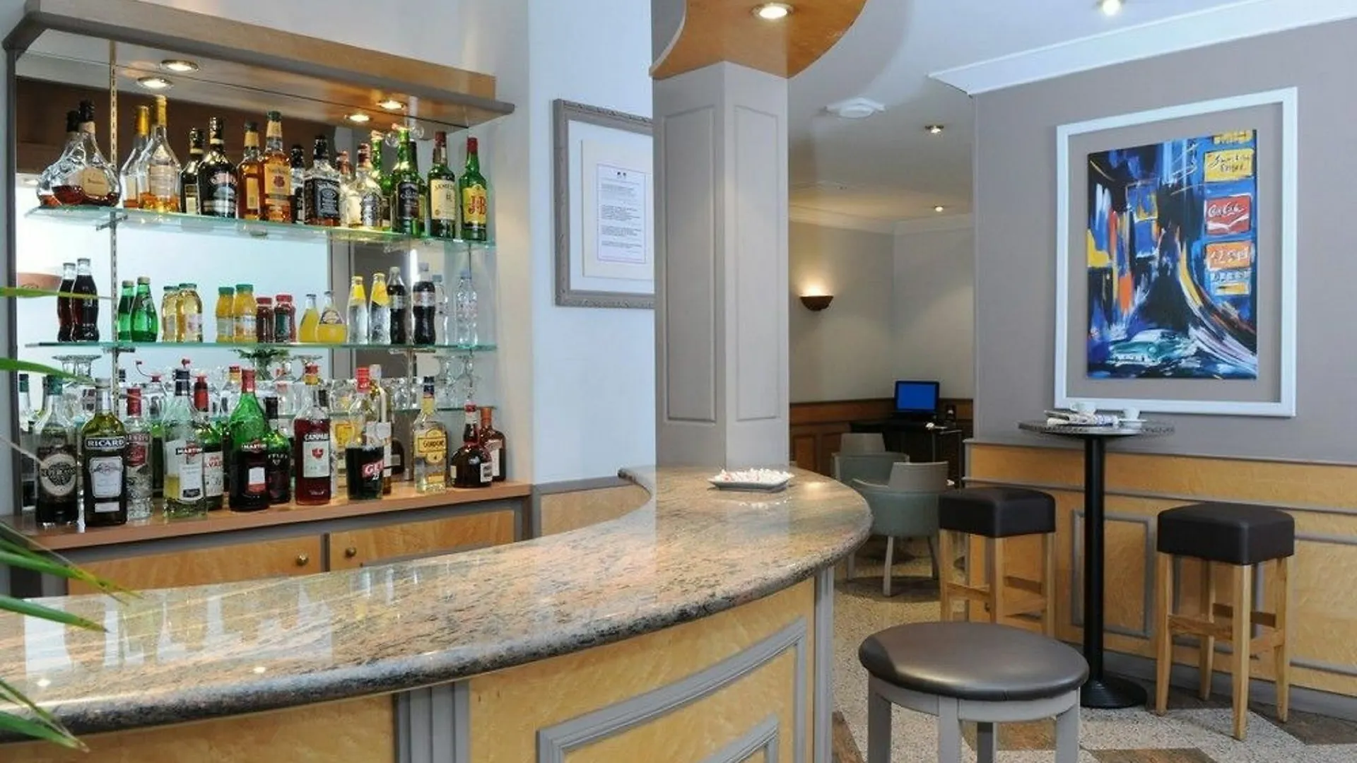 Moris Grands Boulevards Hotel 3*