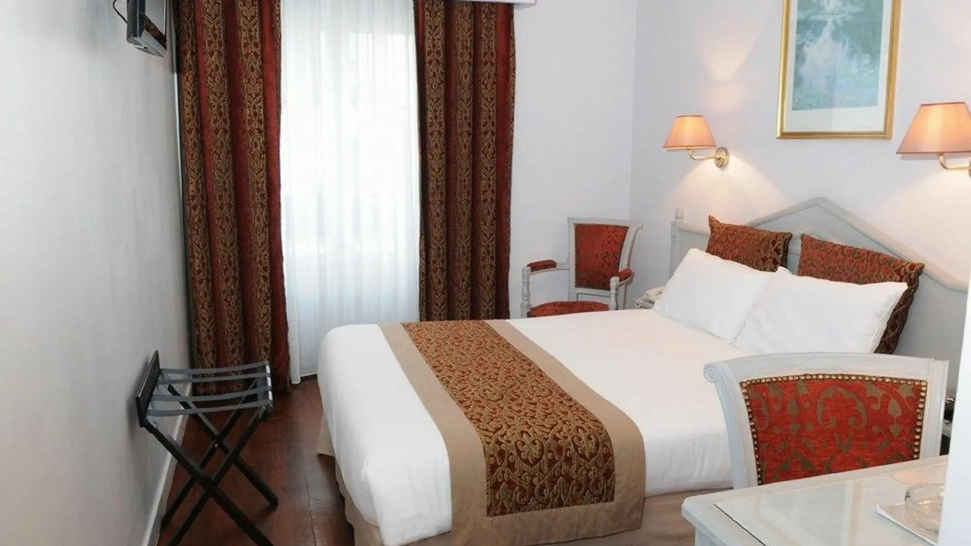 Moris Grands Boulevards Hotel 3*