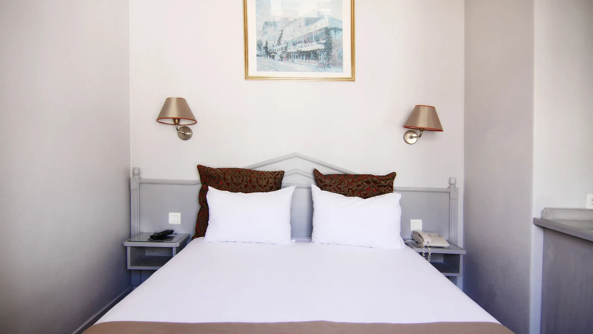 Moris Grands Boulevards Hotel 3*