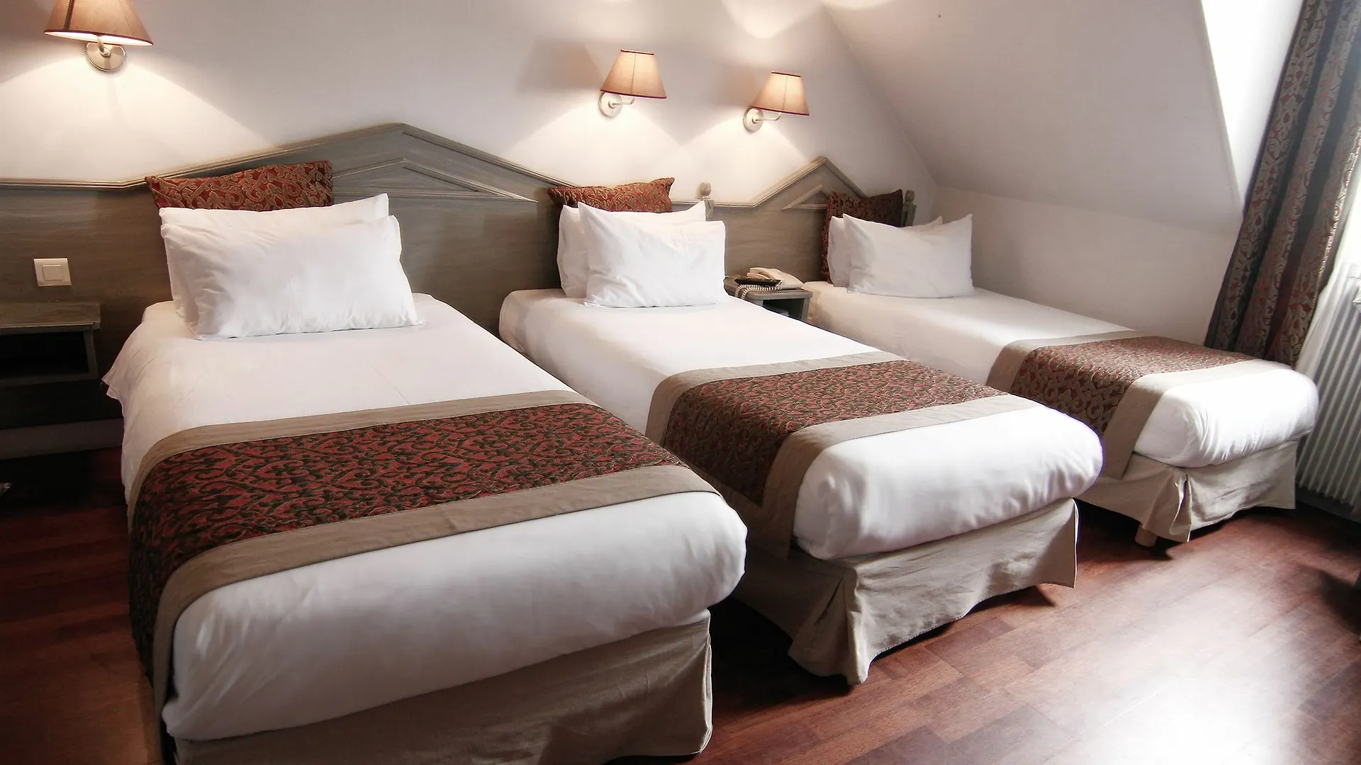 Moris Grands Boulevards Otel 3*
